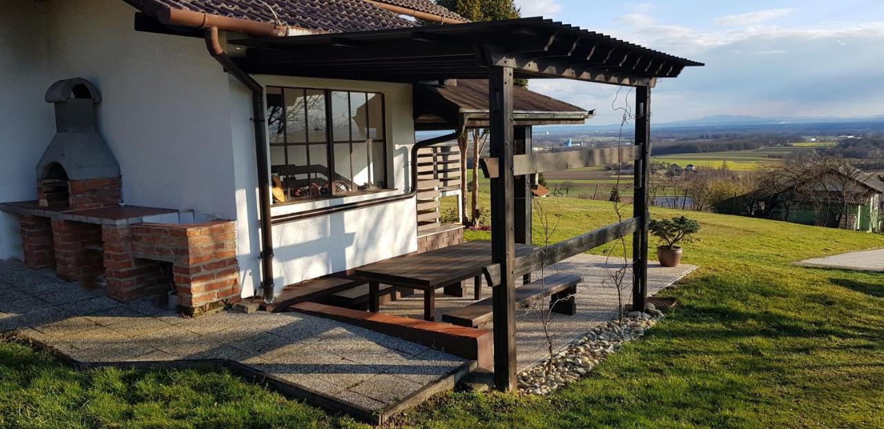 Holiday House Vilana Puconci Εξωτερικό φωτογραφία